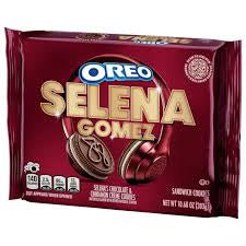 Oreo: Selena Gomez chocolate cinnamon crème cookies